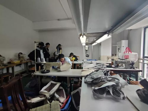 感悟侗鄉(xiāng)文化，把握行業(yè)脈絡(luò)——百色學(xué)院產(chǎn)品設(shè)計(jì)專業(yè)廣西調(diào)研與文化藝術(shù)交流策劃實(shí)踐